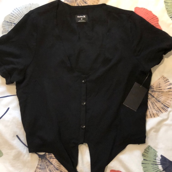 Cute Hurley Crop Blouse - Picture 2 of 3